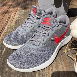 Mens Nike running shoe